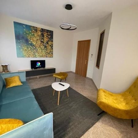 Evendum Central Apartment 1 티라나 외부 사진
